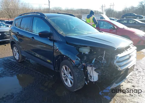 2018 Ford Escape Se z USA, uszkodzony, nr VIN 1FMCU0GD2JUD46437
